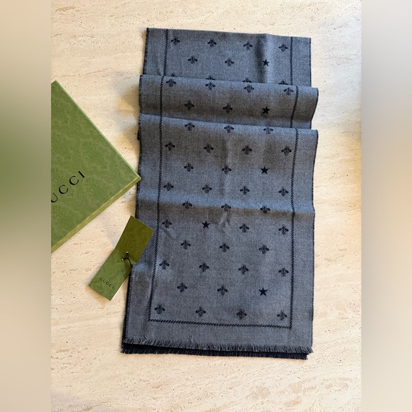 NWT GUCCI WOOL BEE ACCENT REVERSIBLE SCARF UNISEX 💖🌟 - Picture 4 of 13